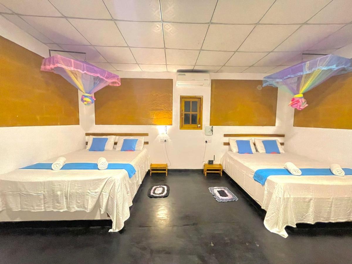 Tusker'S Paradise Safari Villa 达瓦拉维 外观 照片