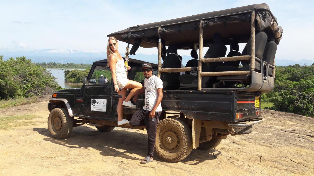 Tusker'S Paradise Safari Villa 达瓦拉维 外观 照片